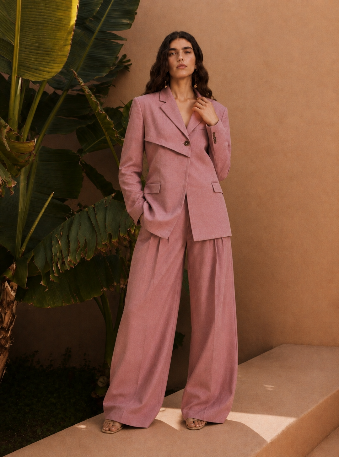 Sawyer Suit
