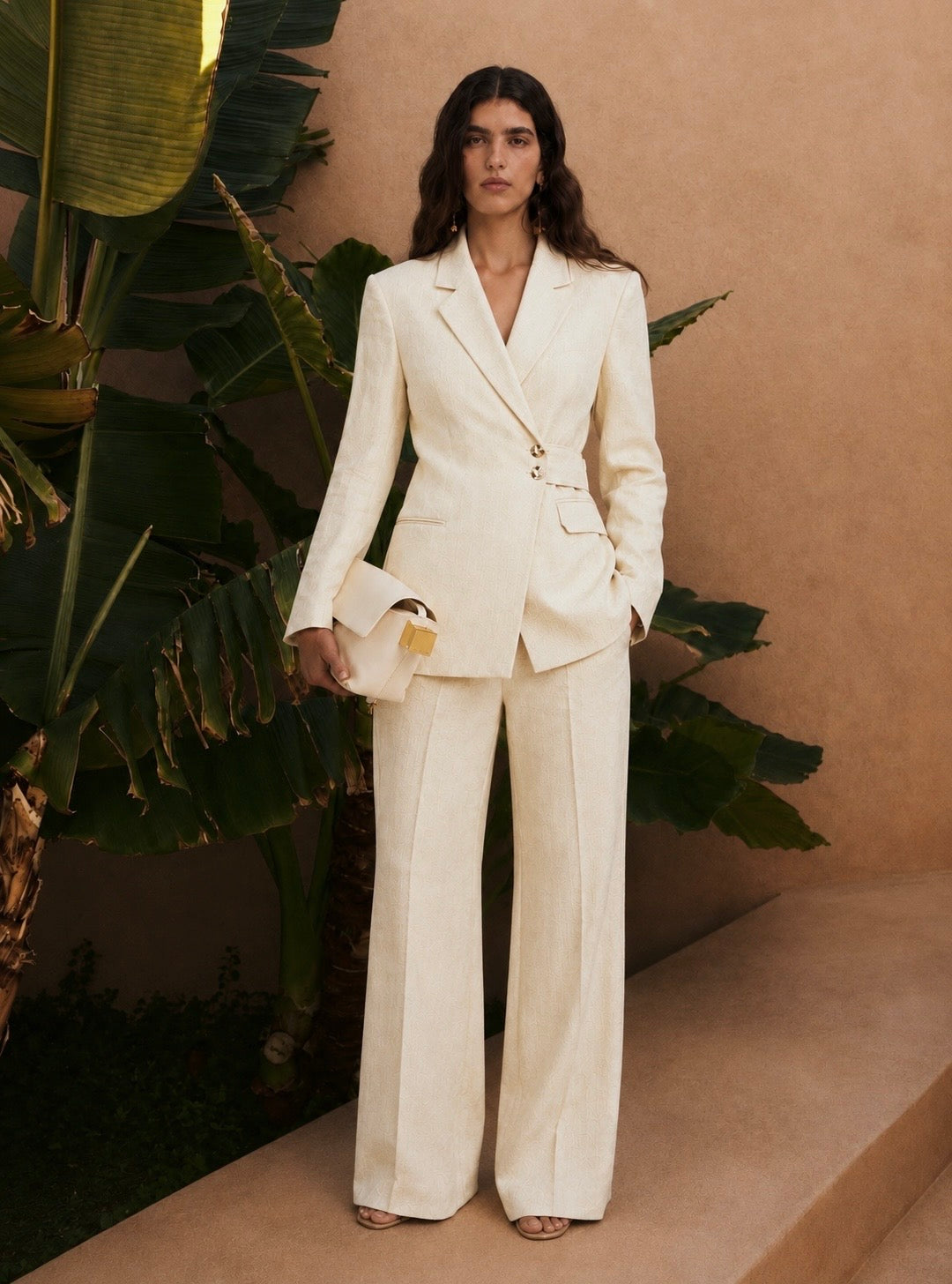 Leto Suit
